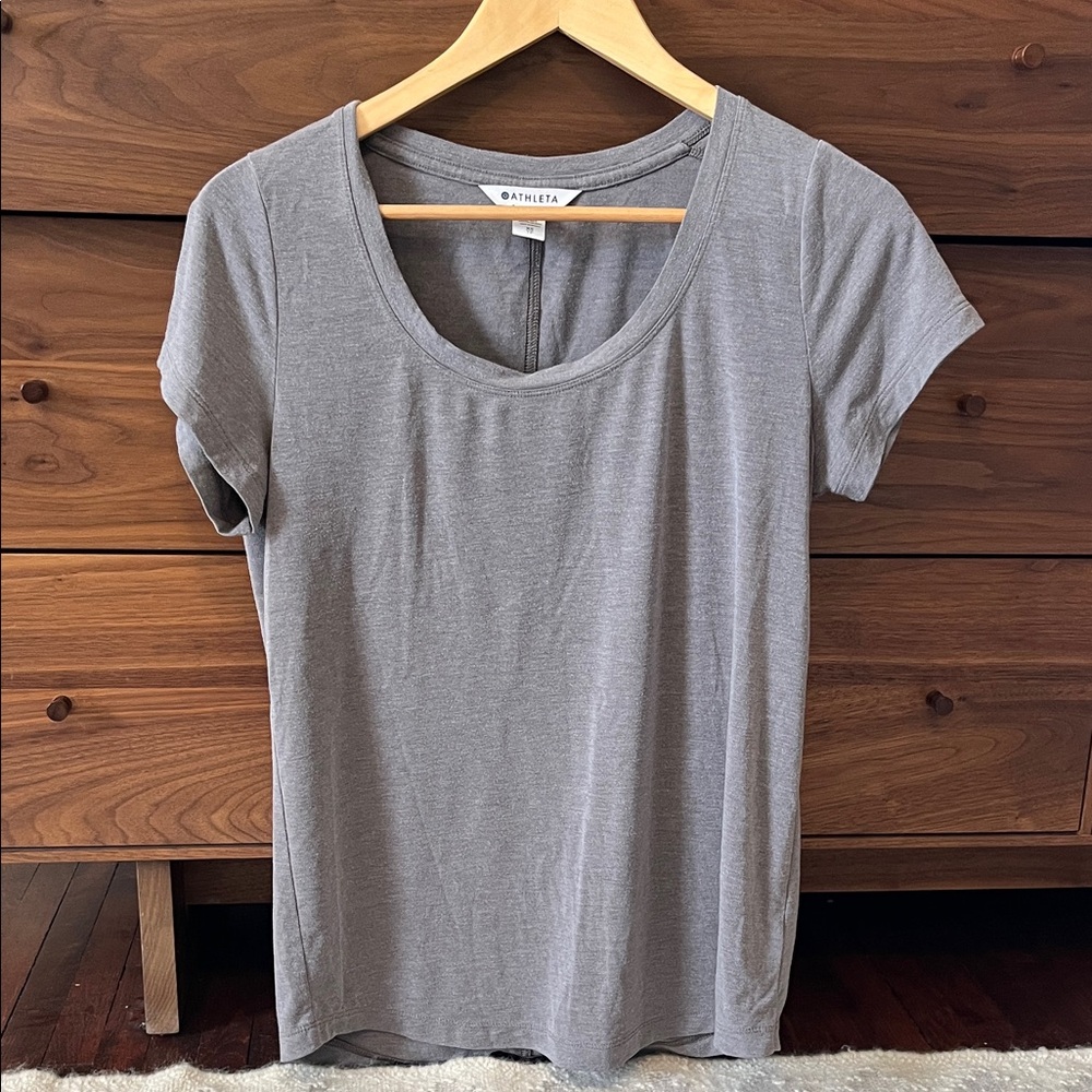 Athleta Gray Scoop Neck Short Sleeve Tee - Heather Gray